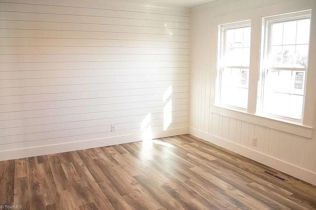 618 Murray Road Elkin, NC 28621 - Photo 22 of 46 Gallery Image 22