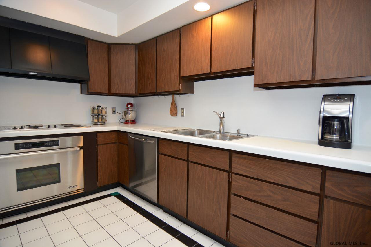 48 Sunset Boulevard Colonie, NY 12205 - Photo 14 of 52 Photo 14