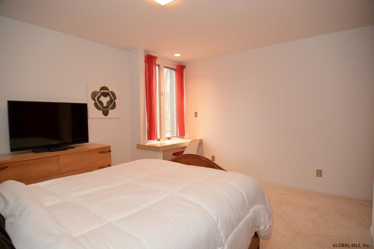 48 Sunset Boulevard Colonie, NY 12205 - Photo 30 of 52 Photo 30