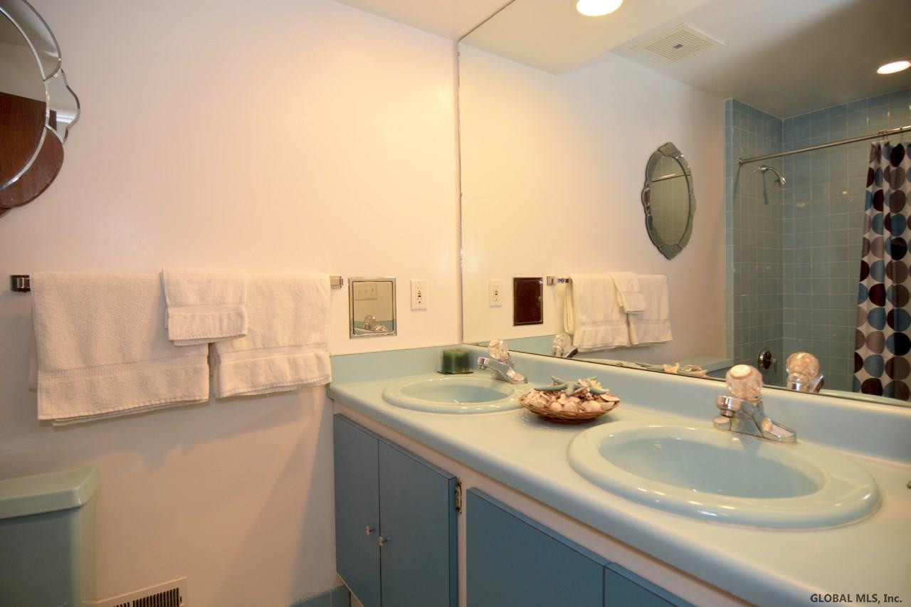 48 Sunset Boulevard Colonie, NY 12205 - Photo 31 of 52 Photo 31
