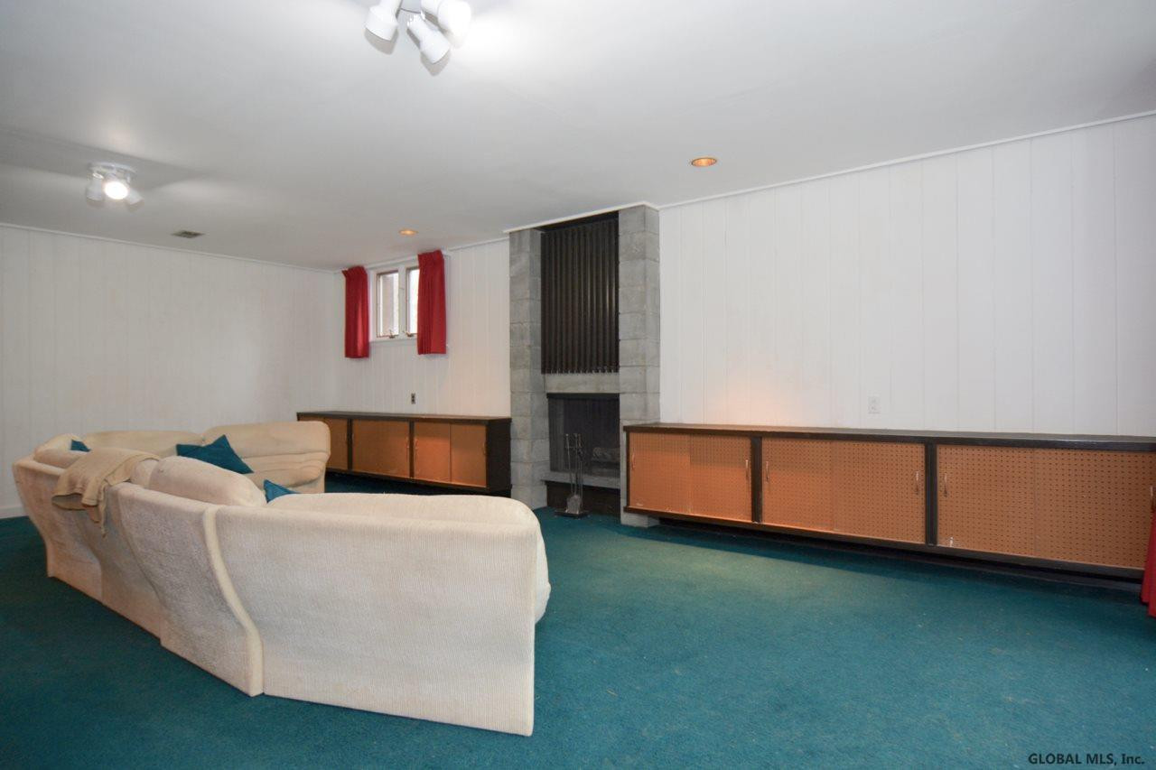 48 Sunset Boulevard Colonie, NY 12205 - Photo 40 of 52 Photo 40
