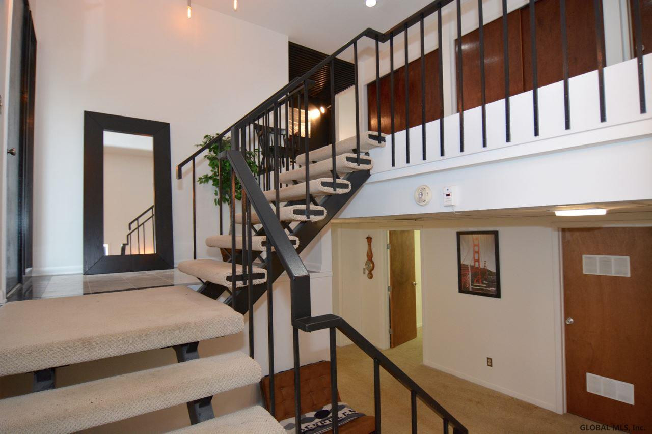 48 Sunset Boulevard Colonie, NY 12205 - Photo 5 of 52 Photo 5