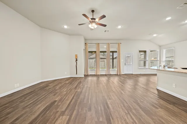 $2,500 | 15114 Winthrop Manor Way, Cypress, TX 77429