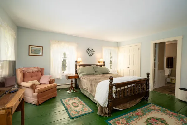 $690,000 | 341 Under The Mountain Road, Londonderry, VT 05155