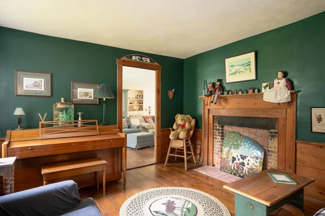 $730,000 | 341 Under The Mountain Road, Londonderry, VT 05155