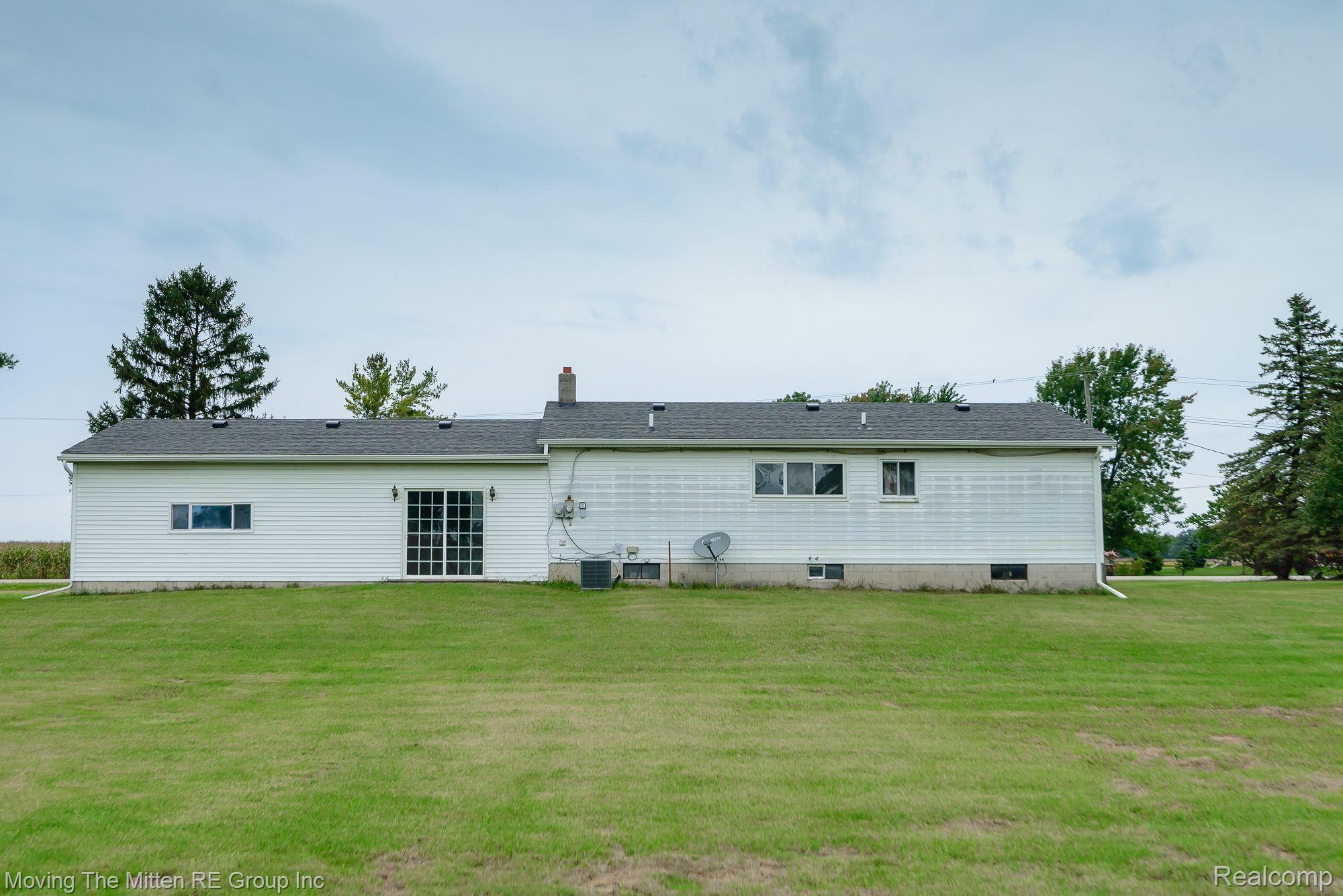 10261 Hoffman Road Maybee, MI 48159 - Photo 38 of 46 Gallery Image 38