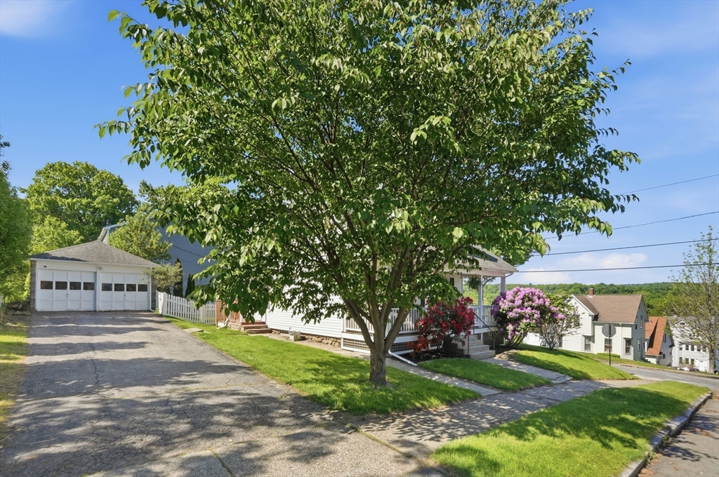 22 Merrill Road Worcester, MA 01606 - Photo 33 of 40