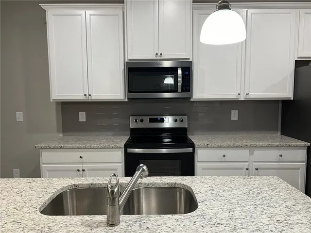 $2,100 | 5332 Fox Hl Lane, Oakwood, GA 30566