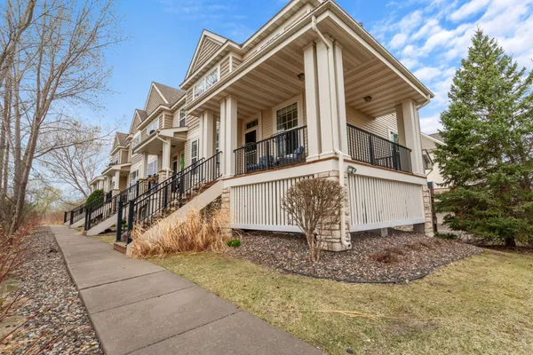 $389,900 | 14633 Victor Hugo Boulevard, Unit 4, Hugo, MN 55038