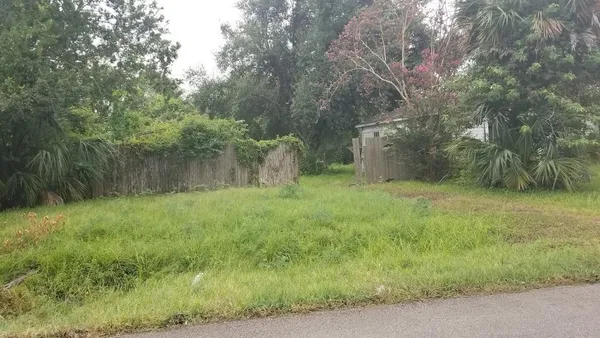 $71,500 | 250 North Carolina Street, Houston, TX 77029