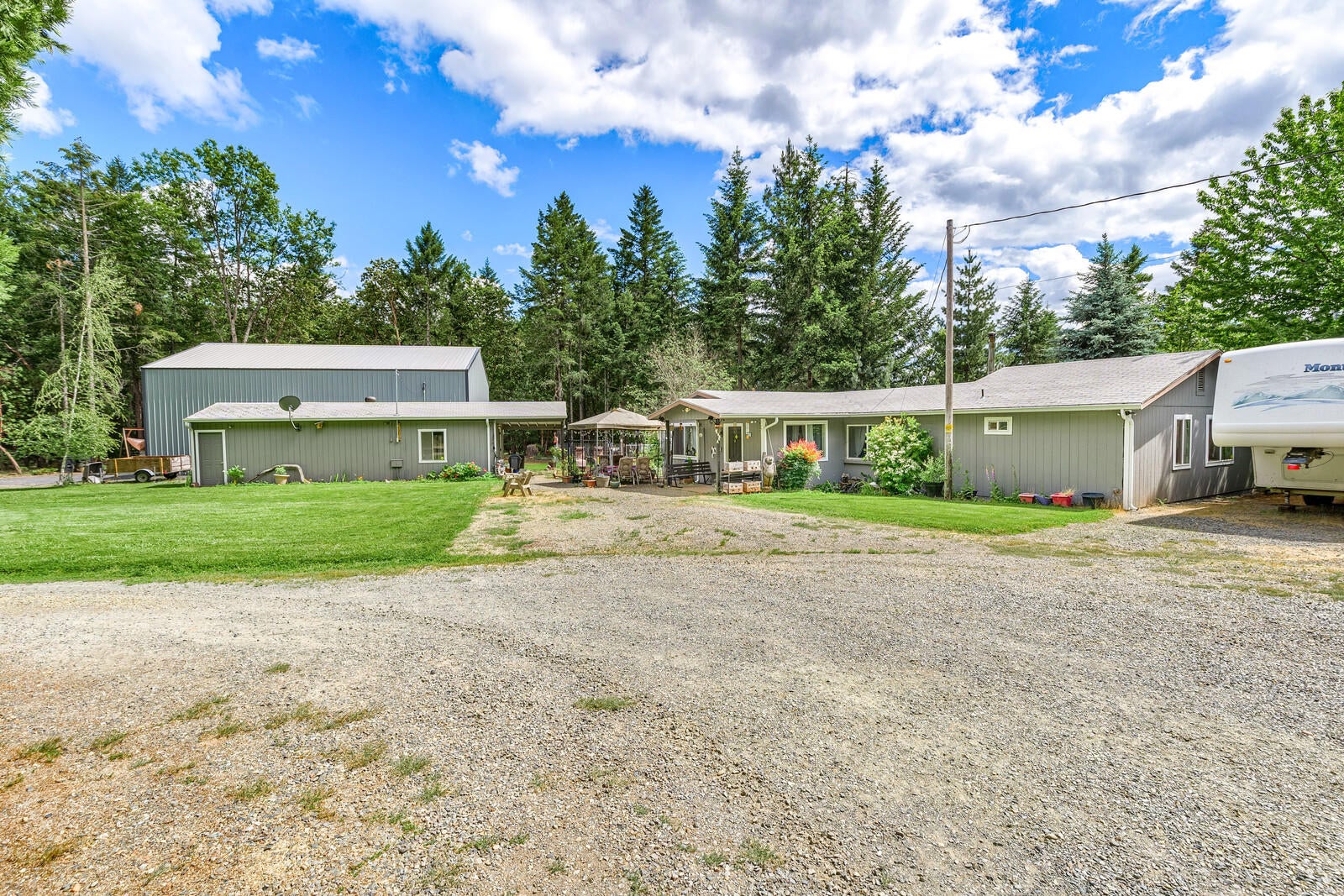 5461 Riverbanks Road Grants Pass, OR 97527 - Photo 31 of 46 07_RB_7_mls