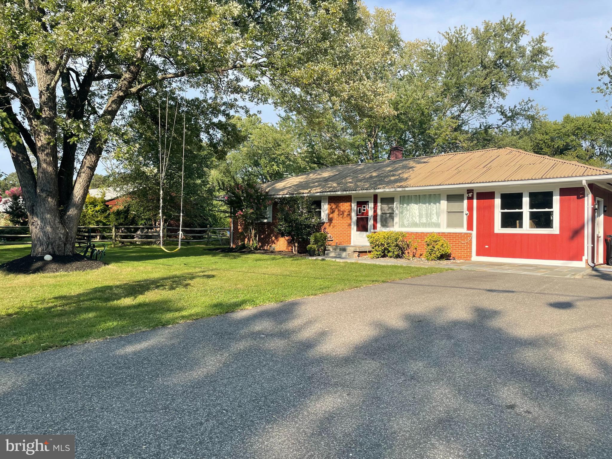 718 Farmington Road West Accokeek, MD 20607 - Photo 2 of 39