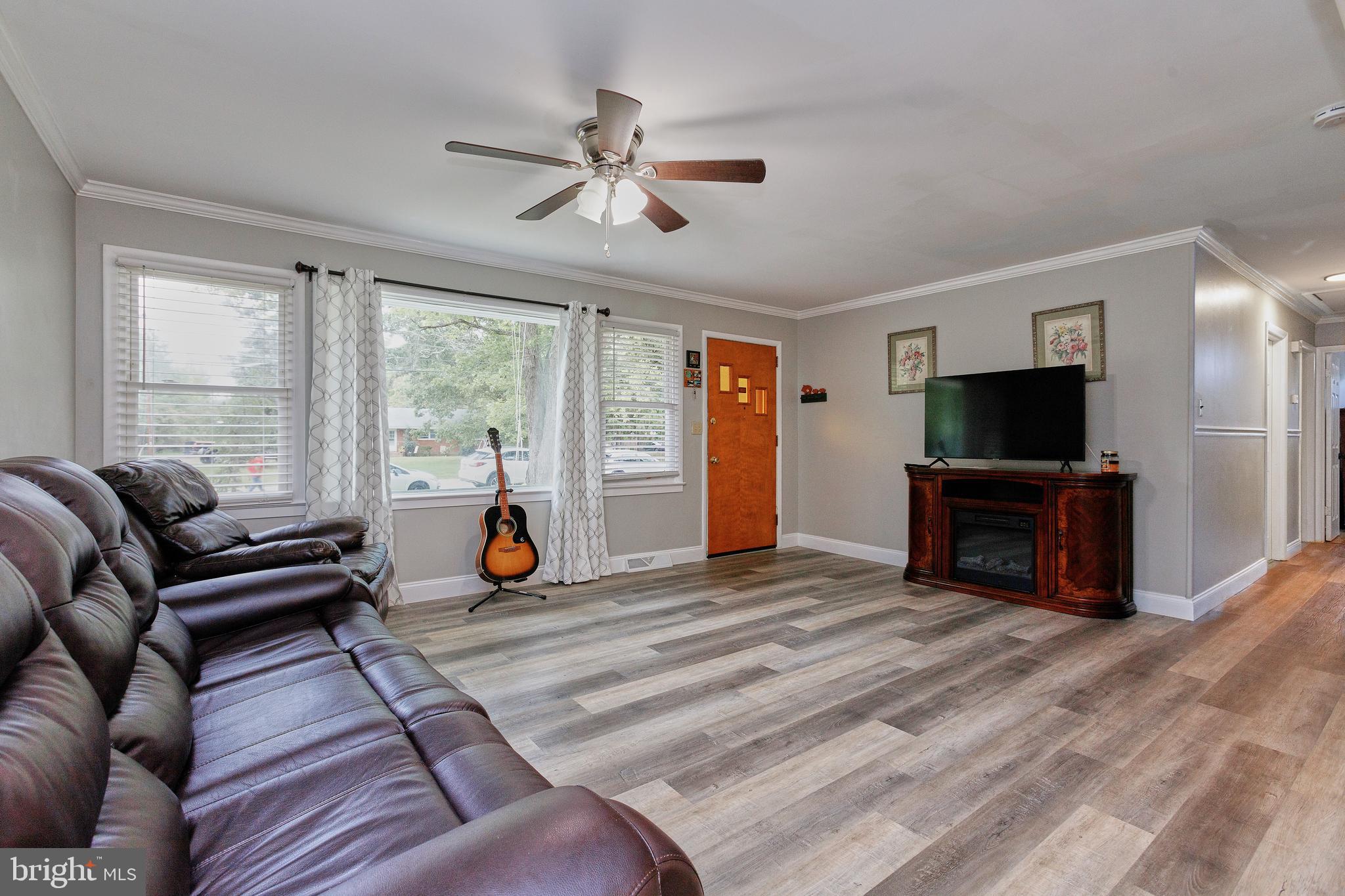 718 Farmington Road West Accokeek, MD 20607 - Photo 11 of 39