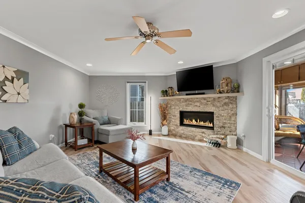 $359,900 | 762 St Joseph Street, De Pere, WI 54115