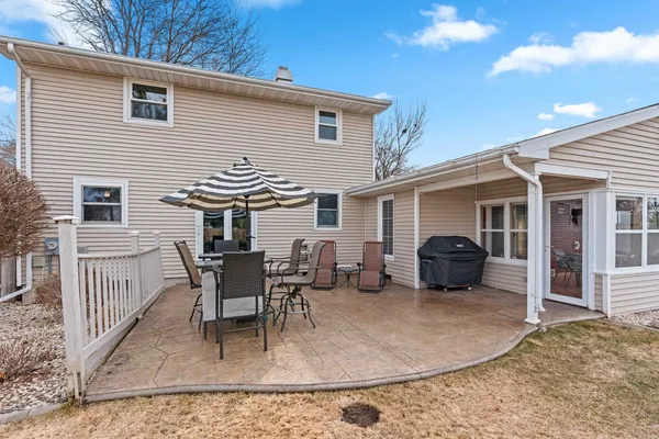 $359,900 | 762 St Joseph Street, De Pere, WI 54115