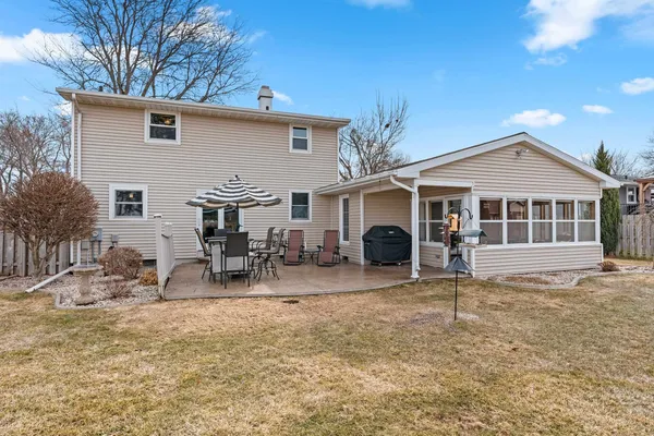 $359,900 | 762 St Joseph Street, De Pere, WI 54115