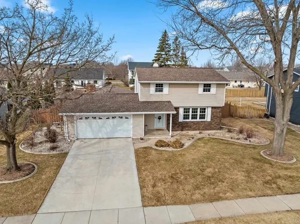 $359,900 | 762 St Joseph Street, De Pere, WI 54115