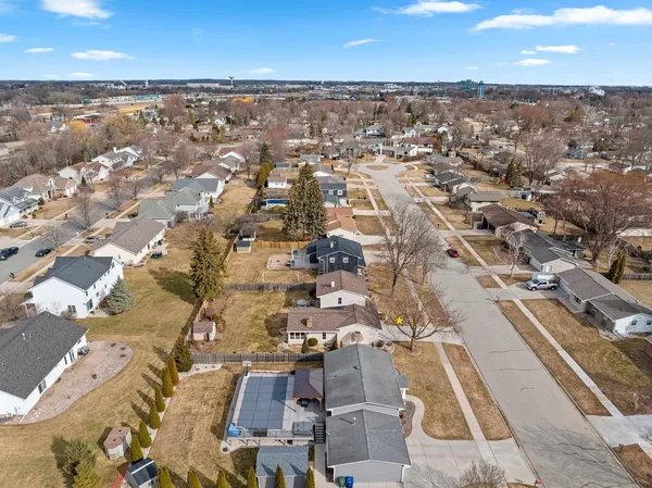 $359,900 | 762 St Joseph Street, De Pere, WI 54115