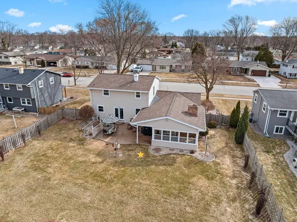$359,900 | 762 St Joseph Street, De Pere, WI 54115