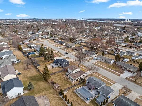 $359,900 | 762 St Joseph Street, De Pere, WI 54115