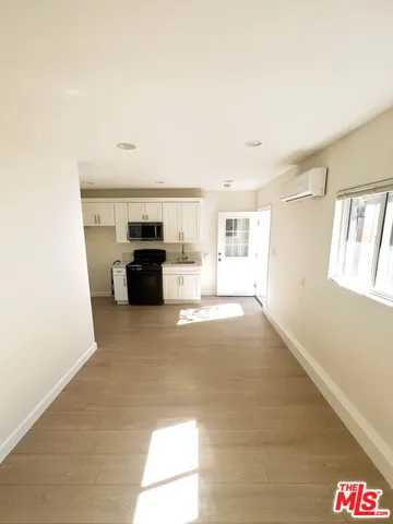 $1,900 | 10320 Mather Avenue, Unit 1/2, Sunland, CA 91040