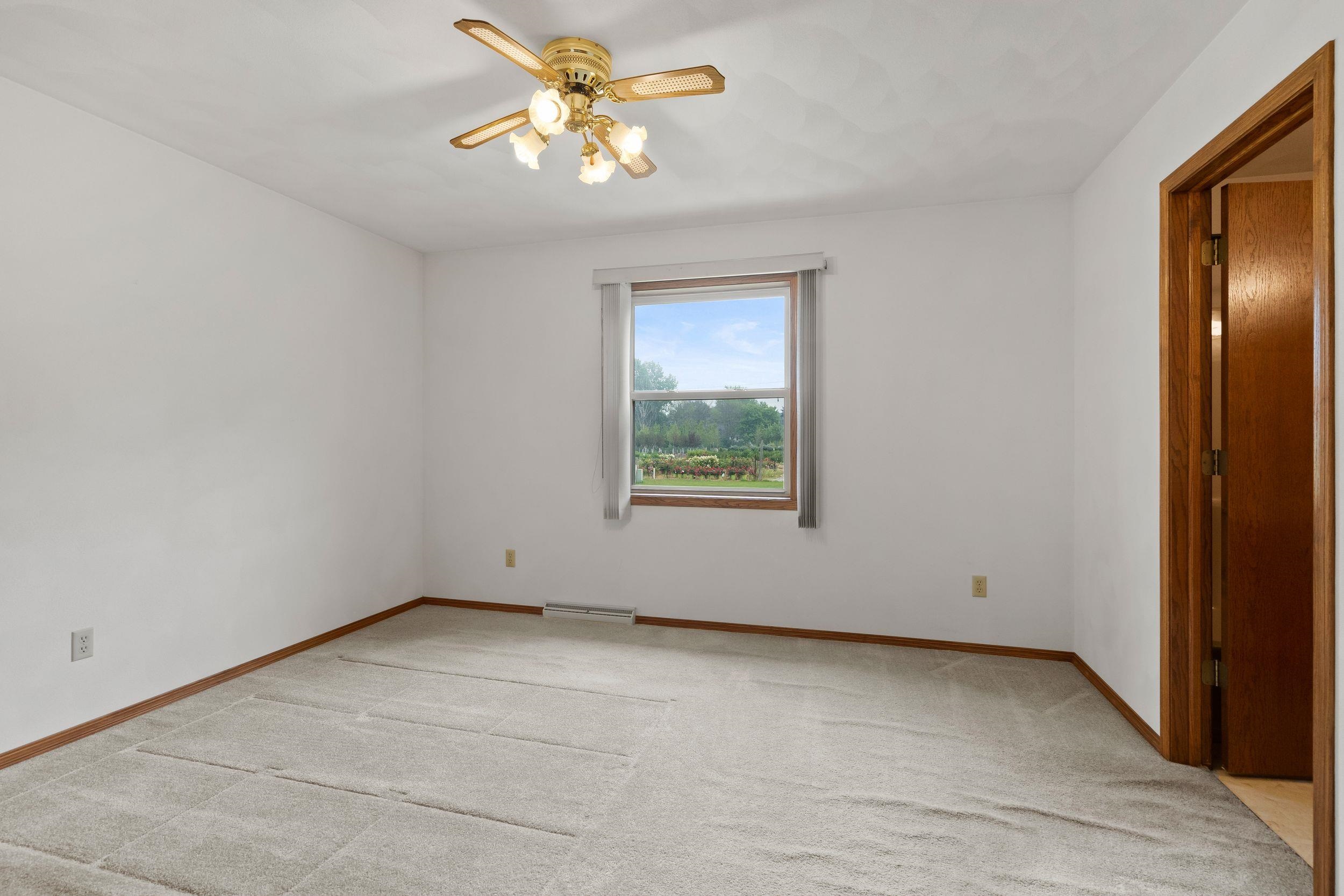 N162 Hopfensperger Road Appleton, WI 54915 - Photo 18 of 45