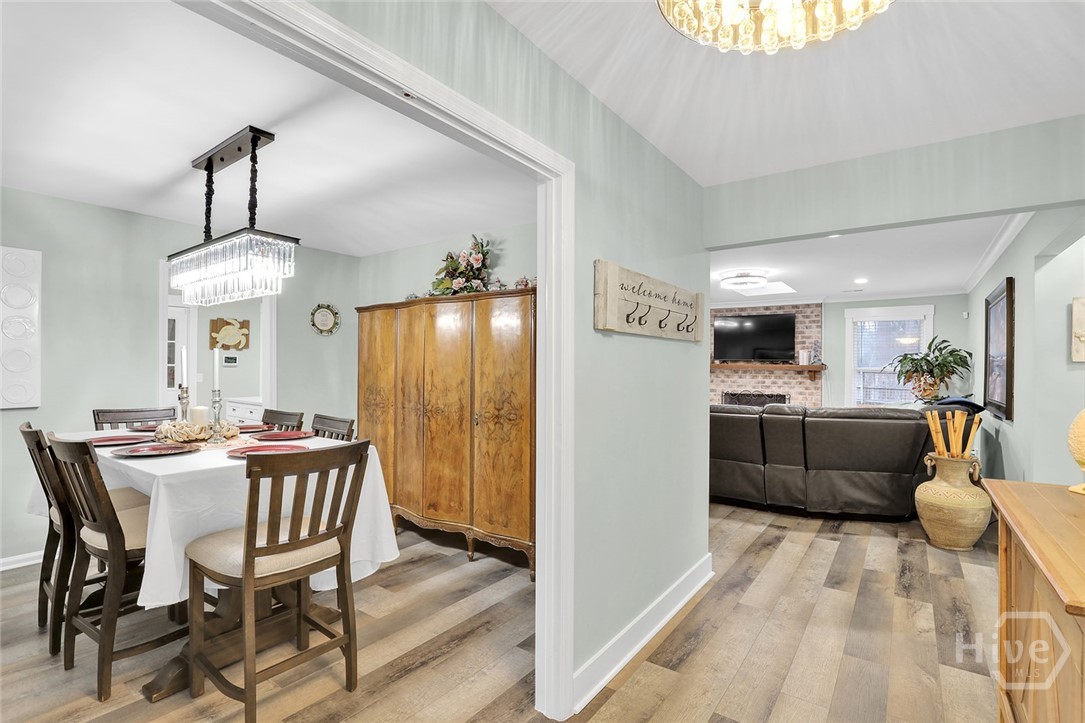 206 Hillary Road Savannah, GA 31410 - Photo 5 of 42 Gallery Image 5