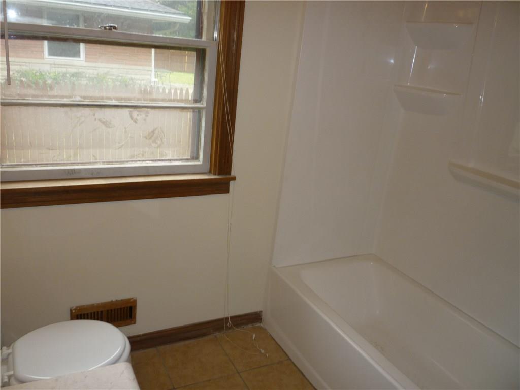 4008 Moller Road Indianapolis, IN 46254 - Photo 14 of 29 Gallery Image 14