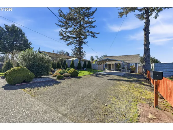 $269,000 | 376 South Wall Street, Coos Bay, OR 97420