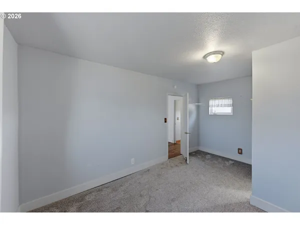 $269,000 | 376 South Wall Street, Coos Bay, OR 97420