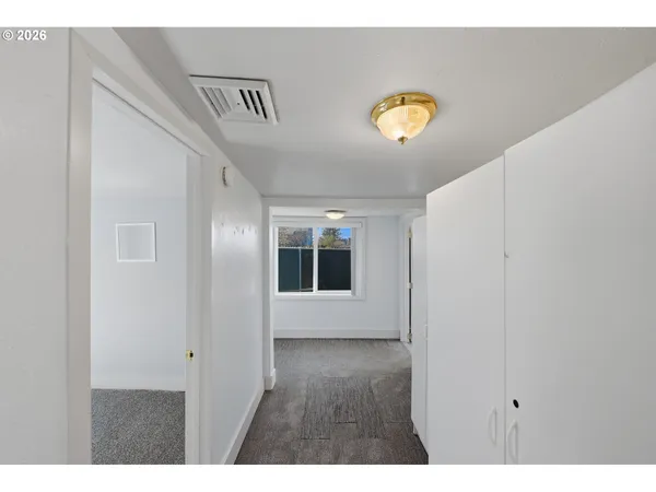 $269,000 | 376 South Wall Street, Coos Bay, OR 97420