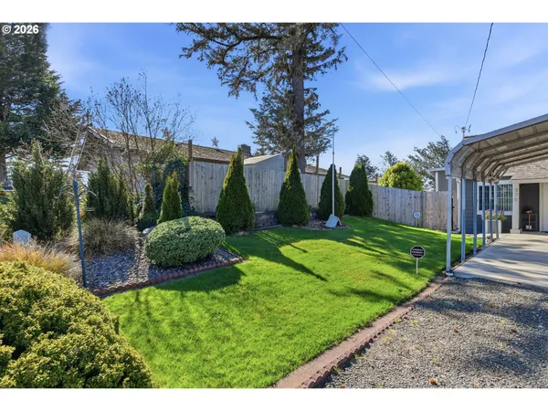 $269,000 | 376 South Wall Street, Coos Bay, OR 97420