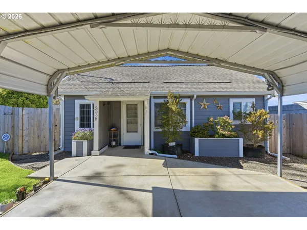 $269,000 | 376 South Wall Street, Coos Bay, OR 97420