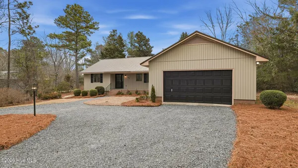 $459,000 | 102 Scuppernong Court, West End, NC 27376