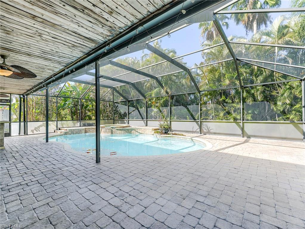 21281 Braxfield Loop Estero, FL 33928 - Photo 34 of 42 a view of small space