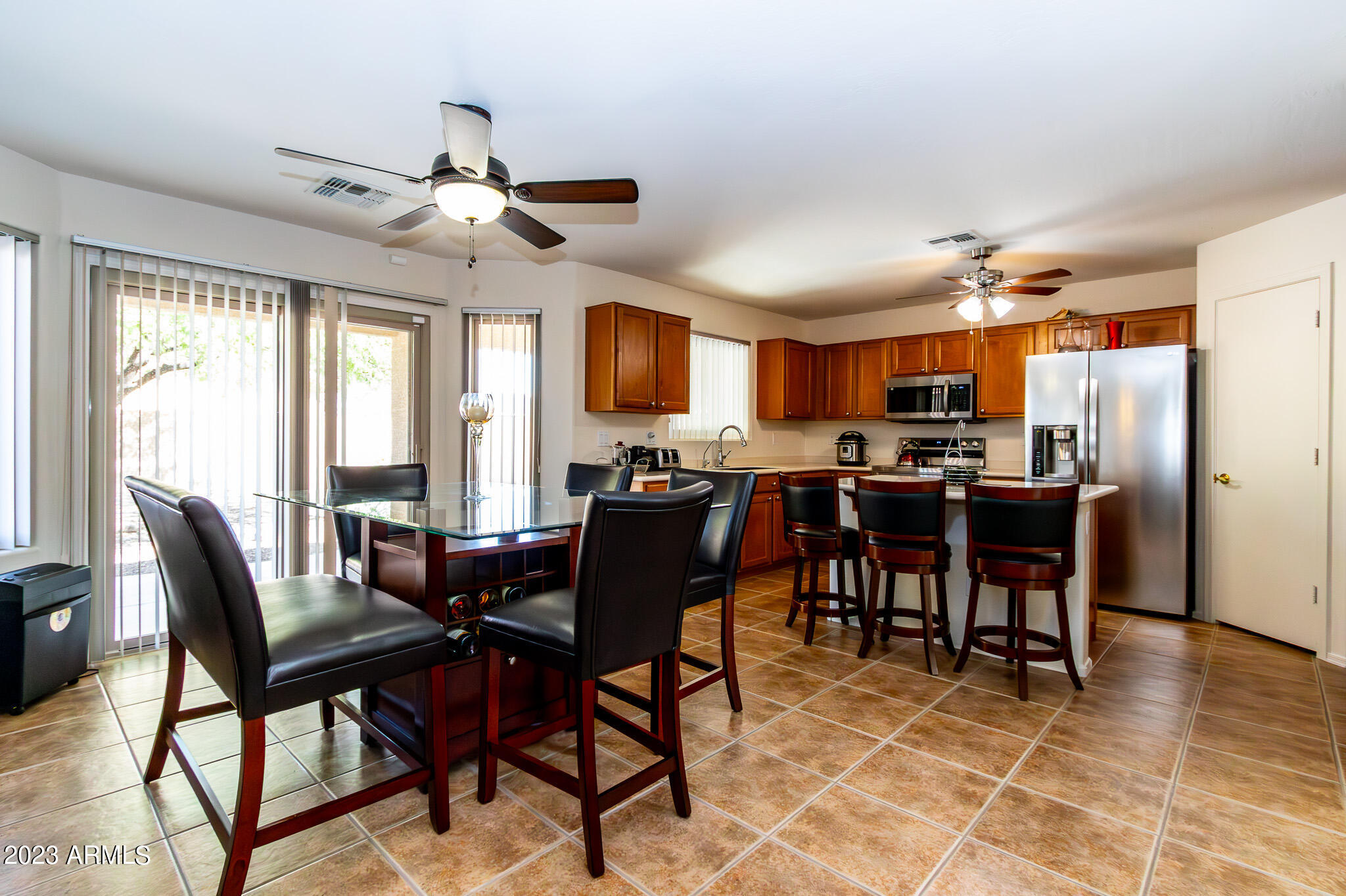 4310 West Apollo Road Laveen, AZ 85339 - Photo 7 of 30 Greatroom (2)