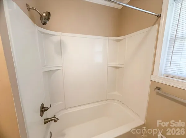 $235,000 | 290 Salem Avenue, Dallas, NC 28034