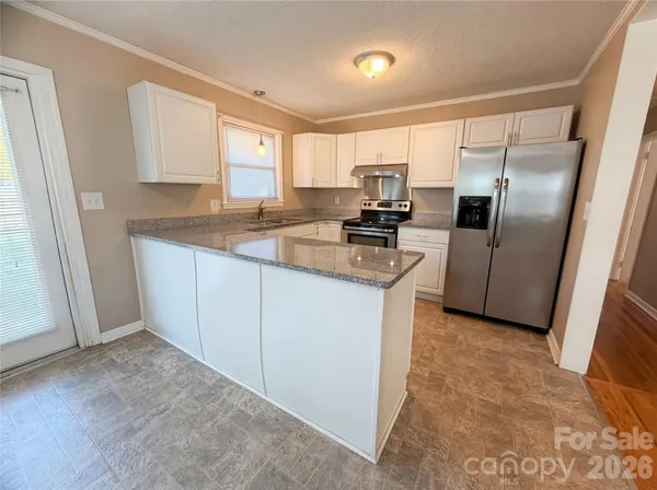 $235,000 | 290 Salem Avenue, Dallas, NC 28034