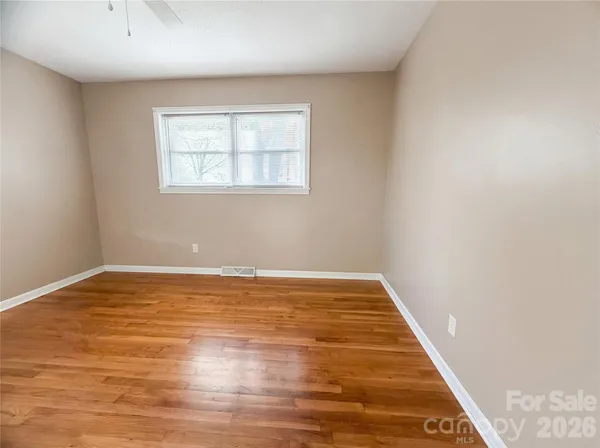 $235,000 | 290 Salem Avenue, Dallas, NC 28034