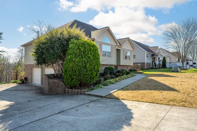 $429,000 | 7356 Landlock Drive, Ooltewah, TN 37363