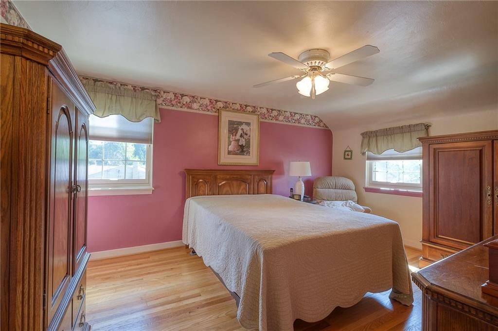 2346 Crestview Road Pittsburgh, PA 15216 - Photo 19 of 25 Master Bedroom