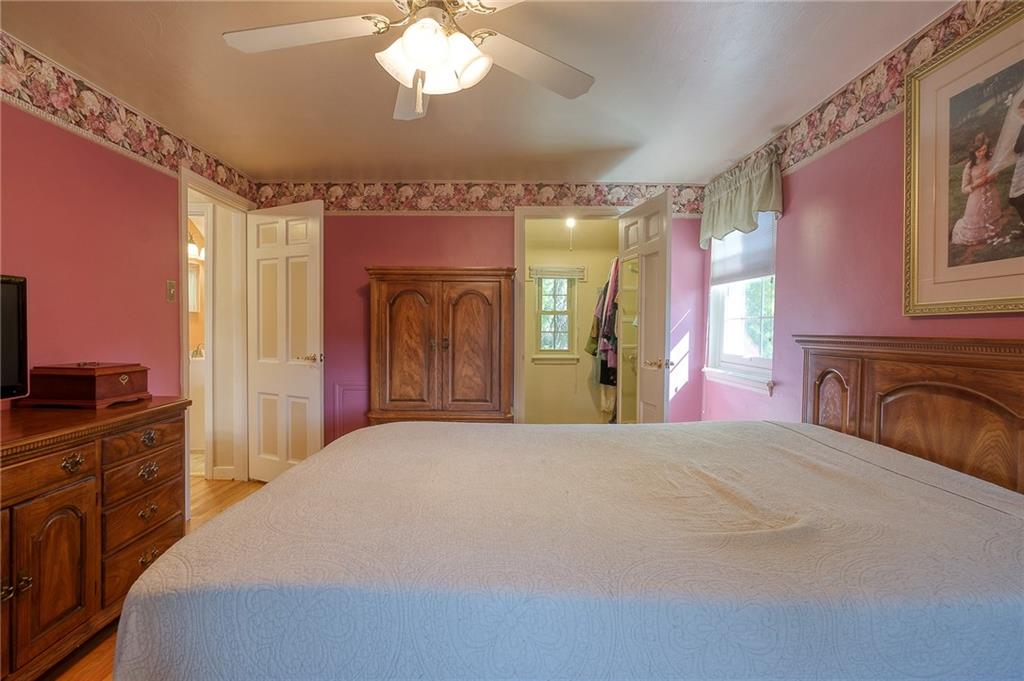 2346 Crestview Road Pittsburgh, PA 15216 - Photo 20 of 25 Master Bedroom