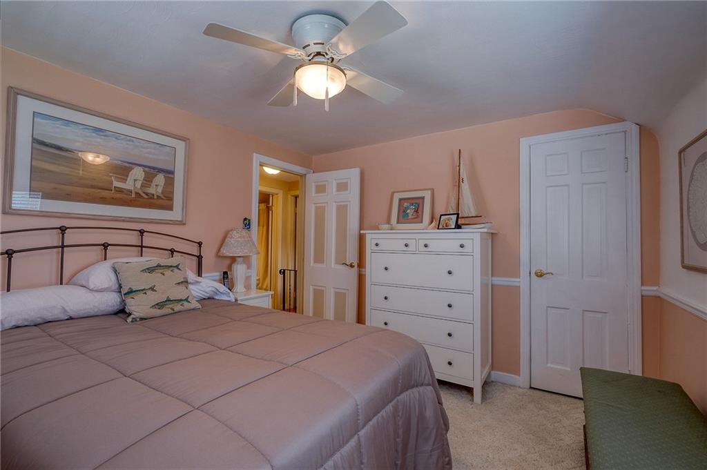 2346 Crestview Road Pittsburgh, PA 15216 - Photo 22 of 25 2nd Bedroom