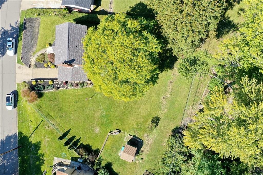 2346 Crestview Road Pittsburgh, PA 15216 - Photo 7 of 25