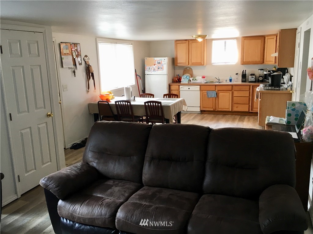 428 North Laventure Road Mount Vernon, WA 98273 - Photo 19 of 24 a living room with furniture window and wooden floor