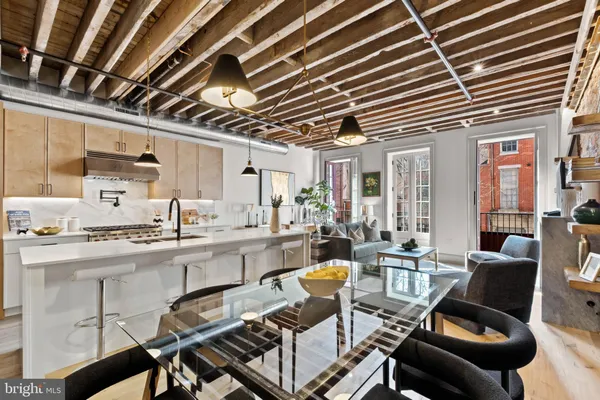 $899,000 | 151 North 3rd Street, Unit 2, Philadelphia, PA 19106