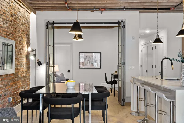 $899,000 | 151 North 3rd Street, Unit 2, Philadelphia, PA 19106