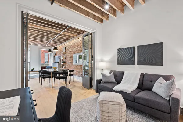 $899,000 | 151 North 3rd Street, Unit 2, Philadelphia, PA 19106