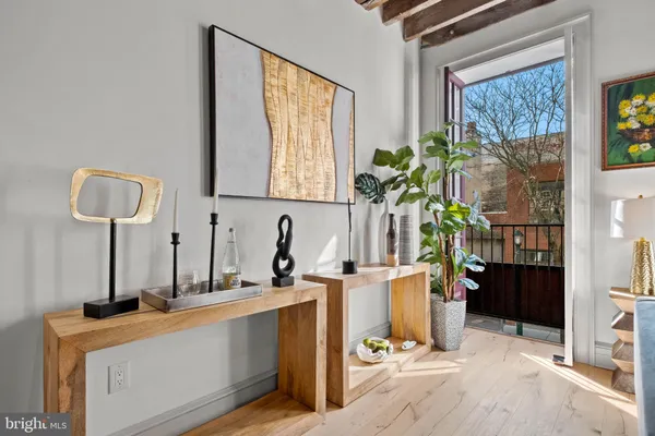 $899,000 | 151 North 3rd Street, Unit 2, Philadelphia, PA 19106
