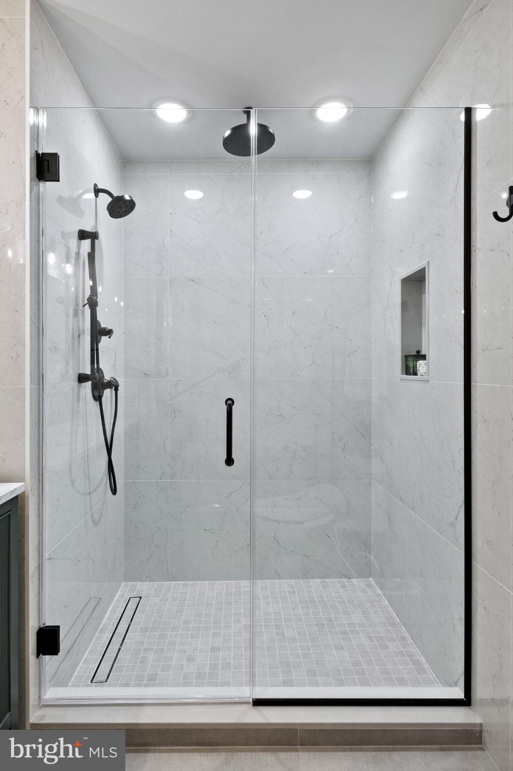 151 North 3rd Street, Unit 2 Philadelphia, PA 19106 - Photo 42 of 45 a bathroom with a shower